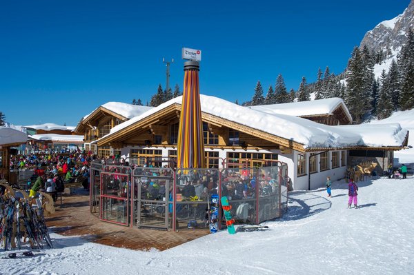 Tirolerhaus im Winter