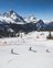 Familie bei der Skiabfahrt