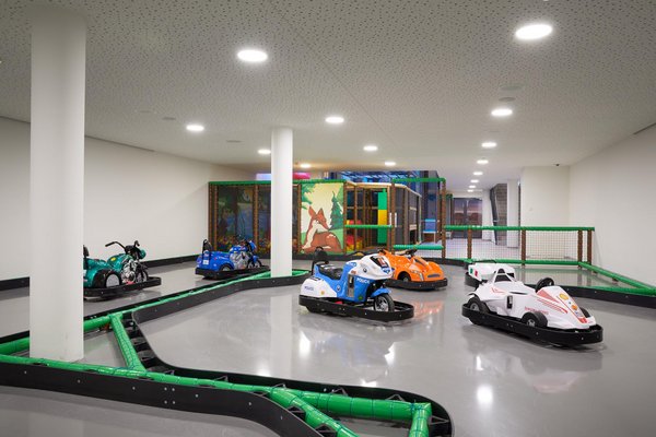 Kartbahn Indoor für Kinder