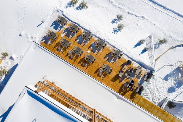 Terrasse im Zugspitz Resort von oben aus betrachtet