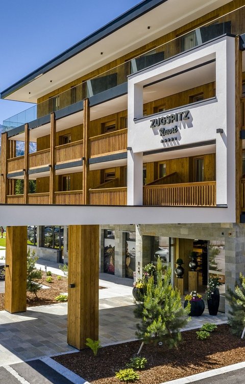 Eingangsbereich des Zugspitz Resorts in Ehrwald