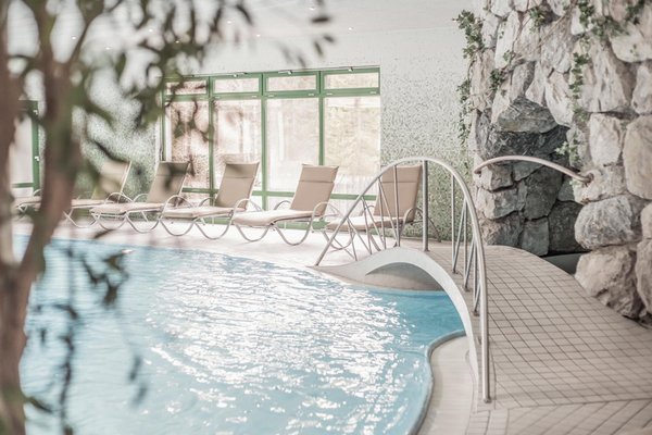 Indoor Pool im Zugpsitz Resort