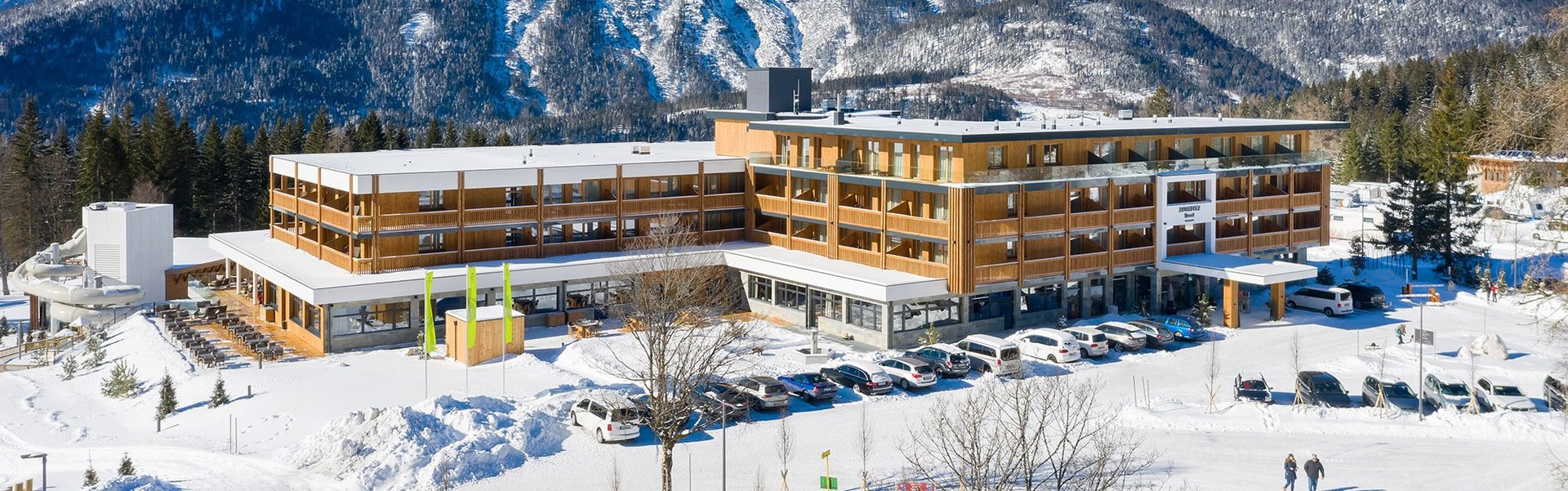 Aussenansicht Zugspitz Resort Winter